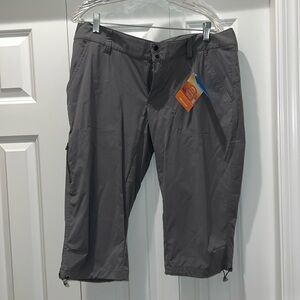 Women’s hiking capris (Columbia)